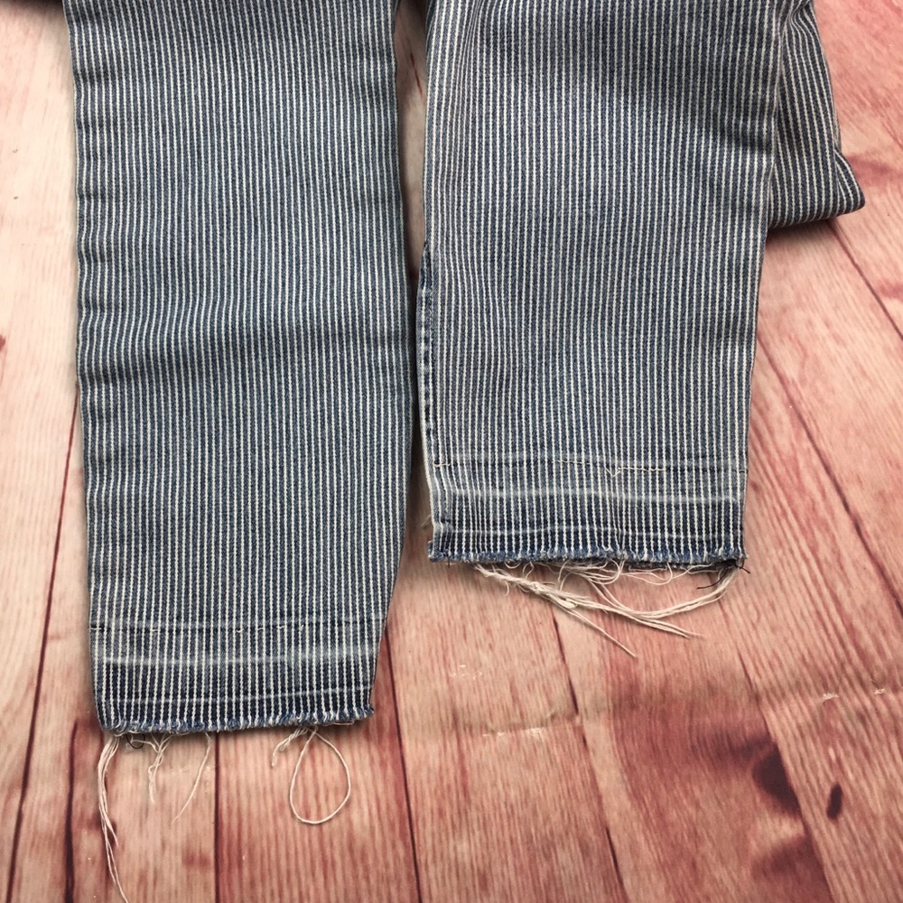 ☮️Show My Your MuMu Blue Striped Skinny Jean 24x26 - Picture 9 of 12
